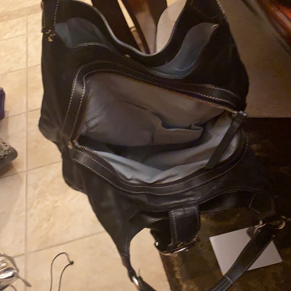 Hobo Coach purse (N) - Picture 3 of 7